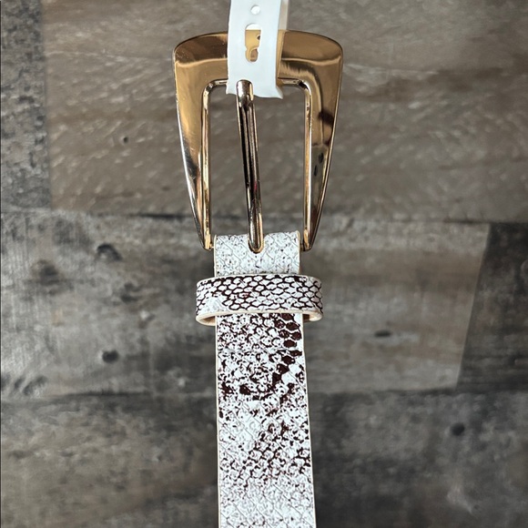 a new day White Snake-Print Thin Belt with Gold Buckle - Picture 3 of 7